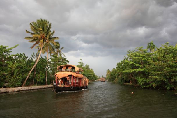 Kerala Tour Packages From Bangalore | Seasonz India Holidays