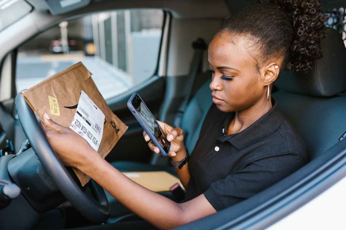 How Express Courier Is Profitable For Online E Commerce Business? – Boxleo Tanzania